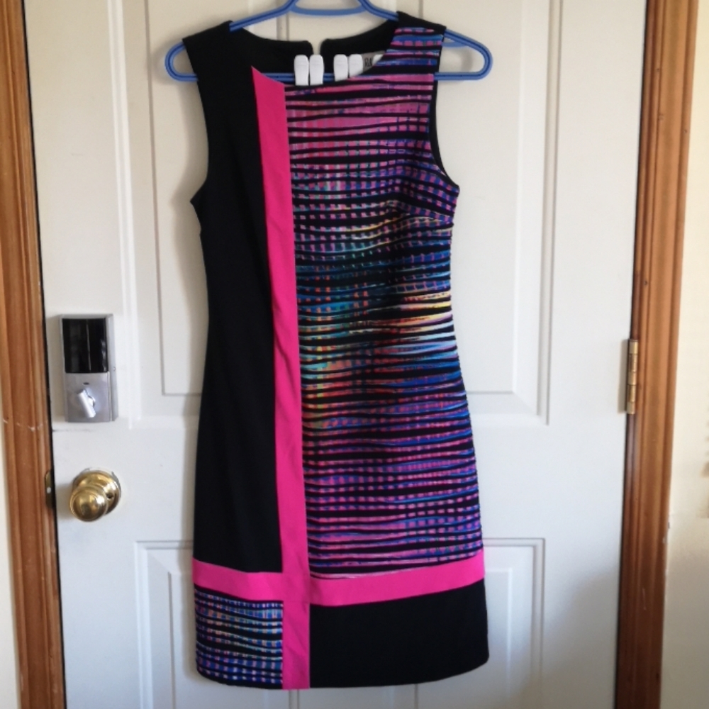 Sleevless Dress